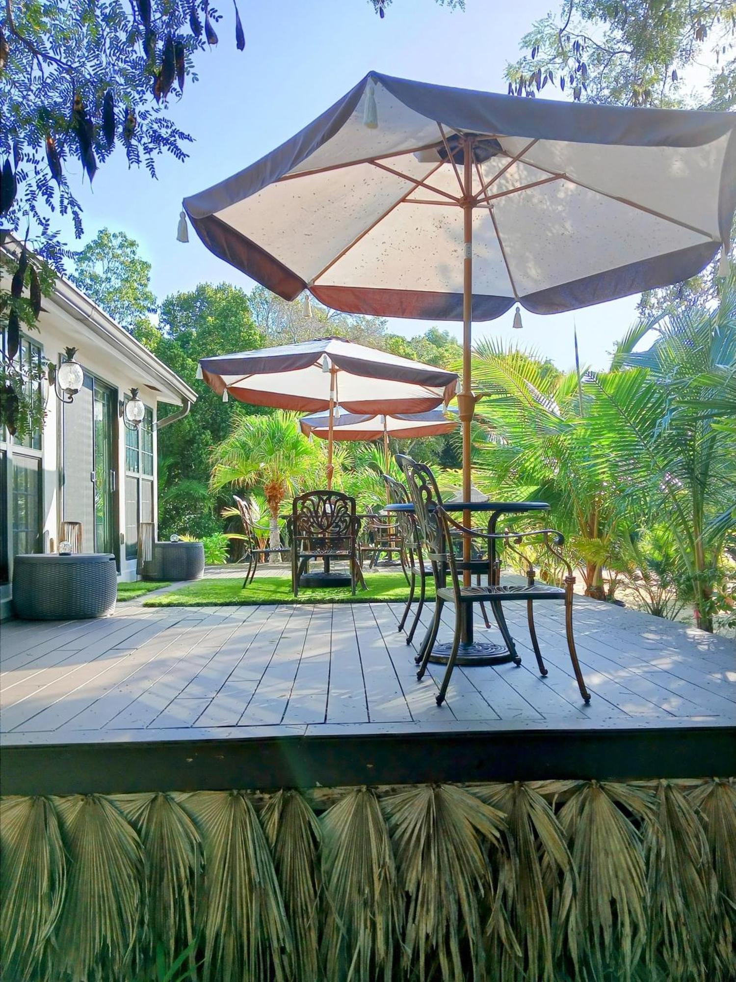The Pilot House Hotel Rock Sound Exterior foto